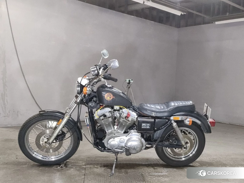 Проданный Harley-Davidson Sportster XLH883 2020 из Японии, фото 2