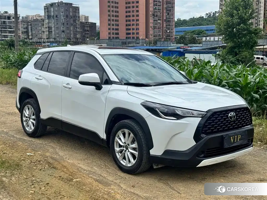 Toyota Corolla 2023 Белый из Китая, фото 3