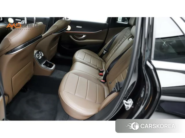 Mercedes-Benz E-class PHEV 2023 Черный из Китая, фото 2
