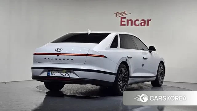 Hyundai Grandeur Hybrid (GN7) id 3415384 из Кореи 12