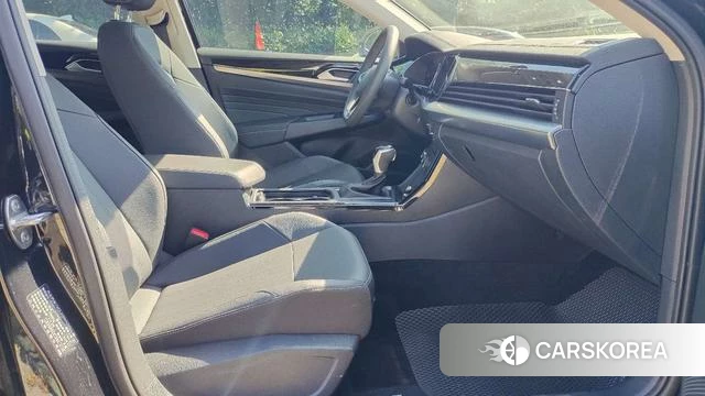 Volkswagen Passat 2025 Черный из Китая, фото 6