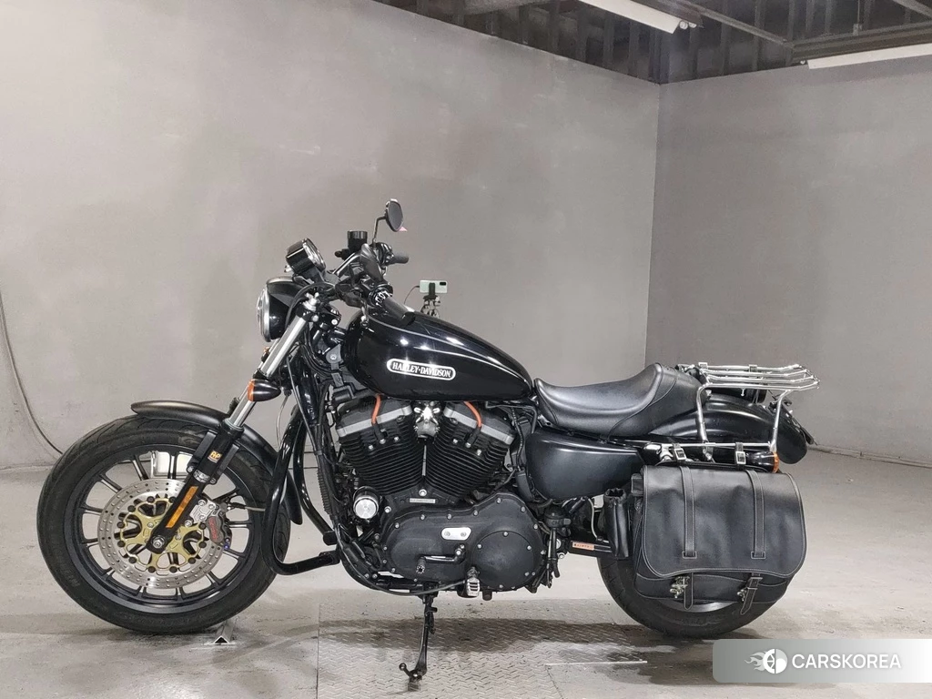 Проданный Harley-Davidson Sportster XL883N 2010 из Японии, фото 2