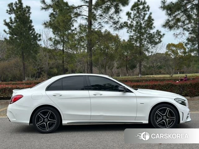 Mercedes-Benz Class C id 4255971 из Китая 7