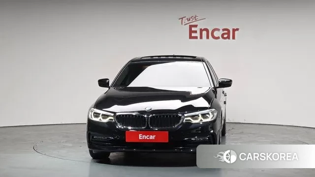 BMW 5 Series (G30) id 3779275 из Кореи 12