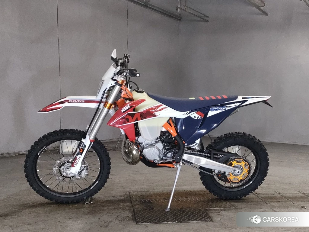 Проданный KTM 250EXC SIXDAYS TPI 2023 из Японии, фото 2