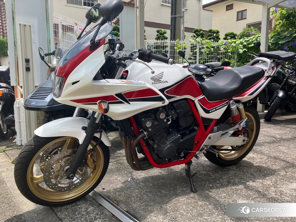Проданный Honda CB400SF BOLDOR 2011 из Японии
