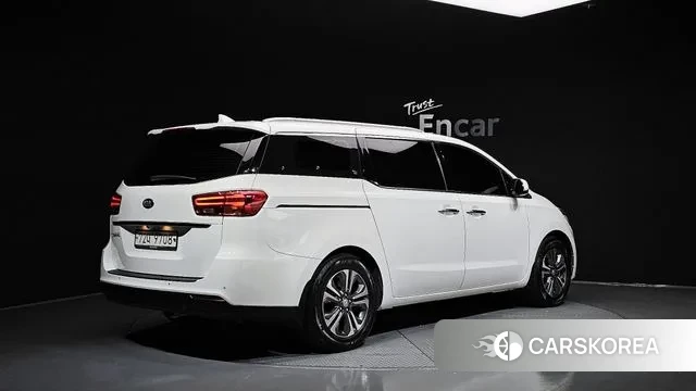 Kia The New Carnival id 3402973 из Кореи 12