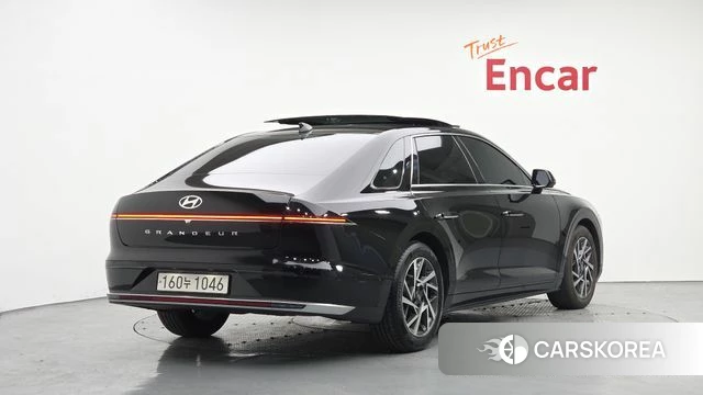 Hyundai Grandeur (GN7) id 4017760 из Кореи 12