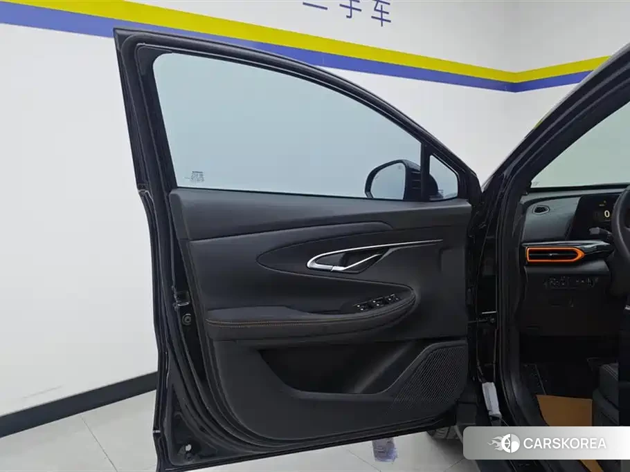 Chang'an Changan UNI-T id 4559692 из Китая 8
