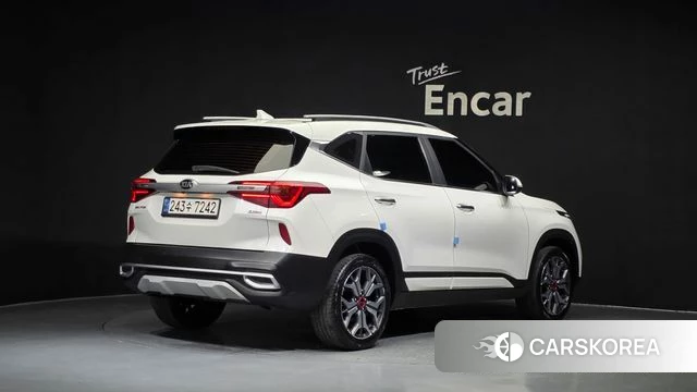 Kia Seltos id 4676737 из Кореи 12
