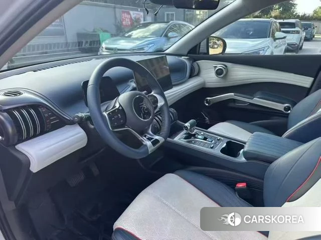 BYD Yuan PLUS 2023 Белый из Китая, фото 2