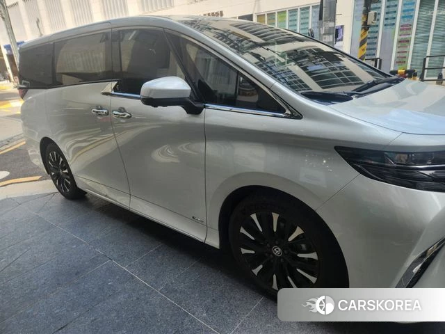 Toyota Alphard 4th Generation 2024 Белый из Кореи, фото 2