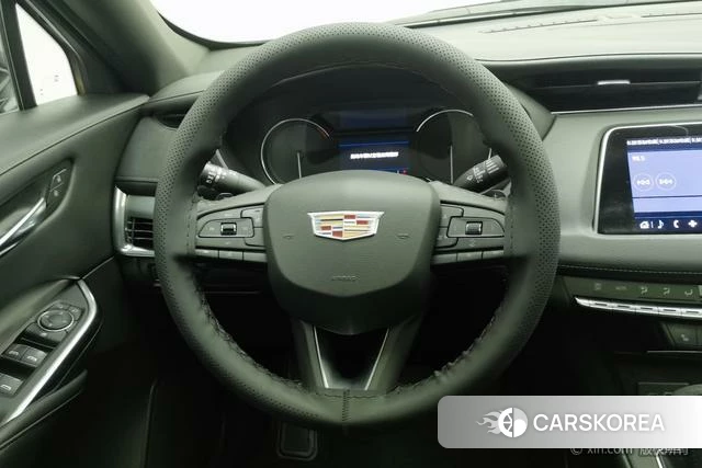 Cadillac XT4 id 4211479 из Китая 12