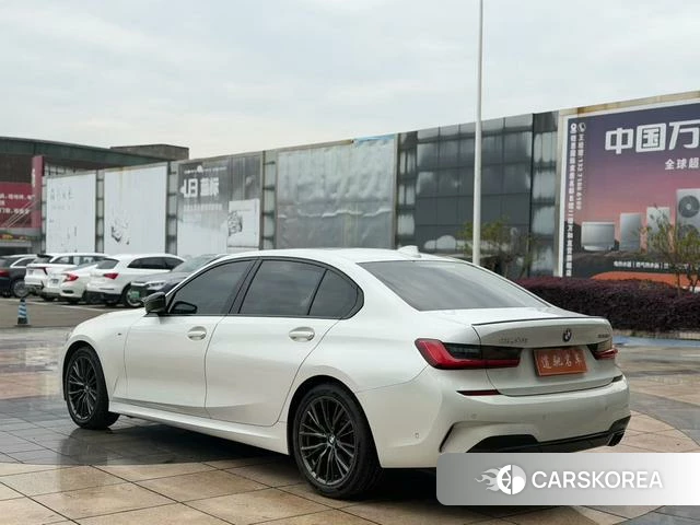 BMW 3 series 2021 Белый из Китая, фото 2