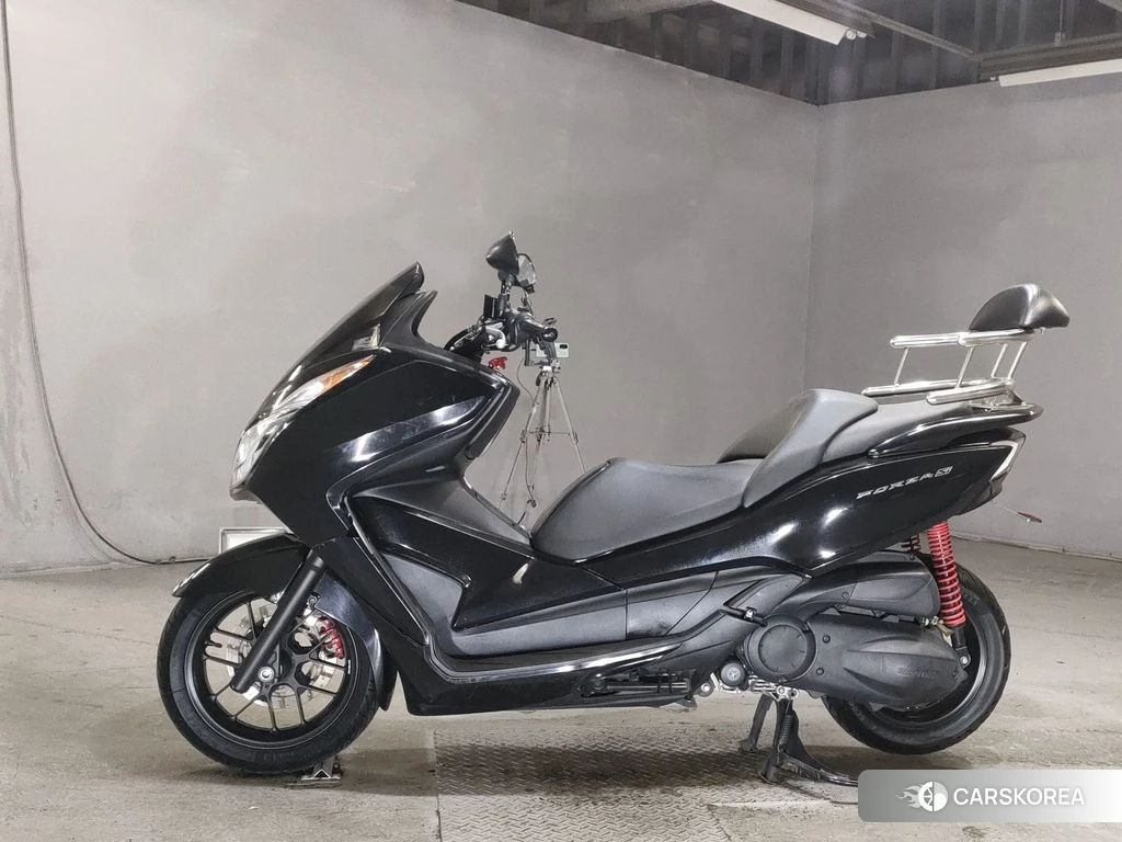 Проданный Honda FORZA 2013 из Японии, фото 2