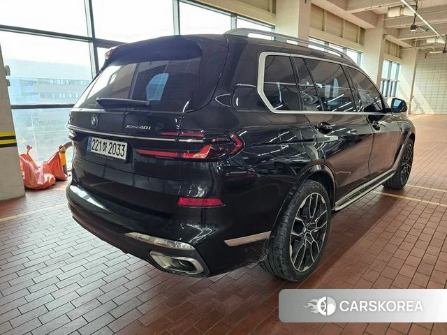 BMW X7 (G07) 2023 Черный из Кореи, фото 2