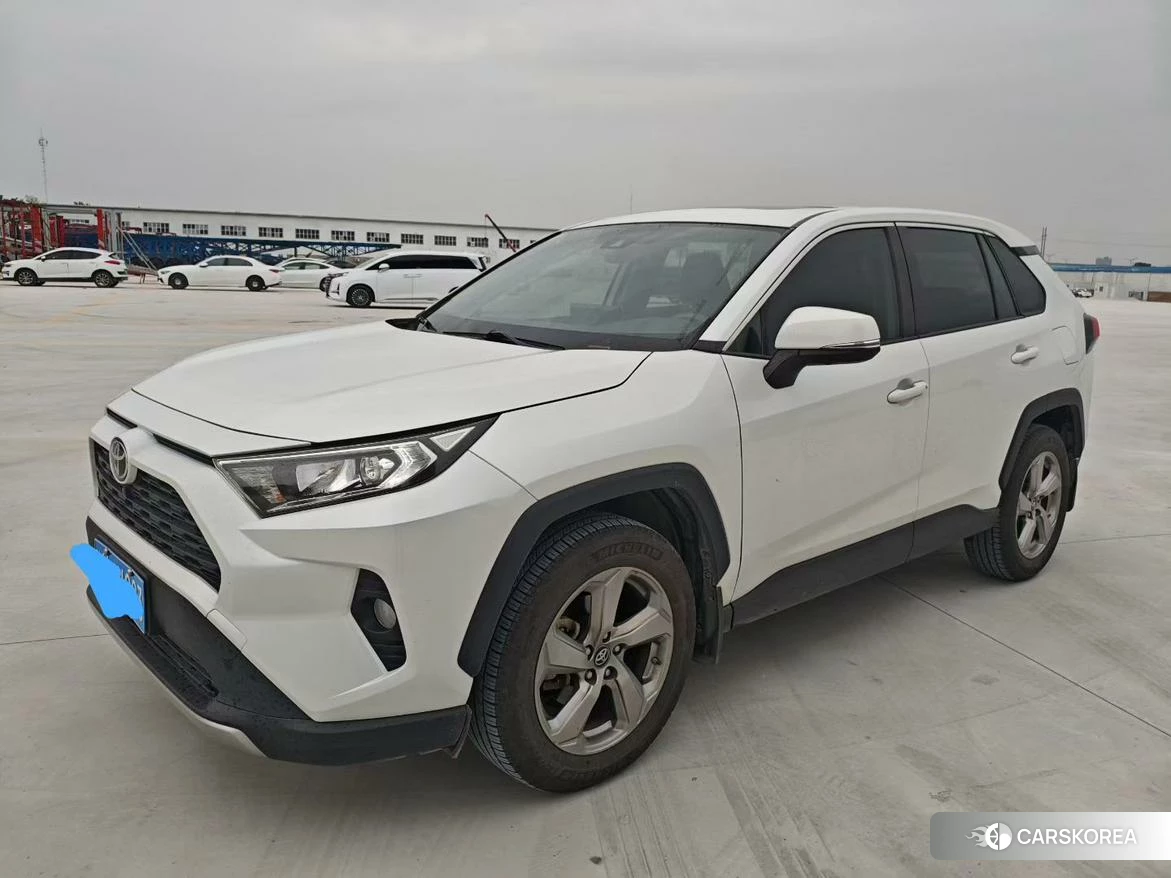 Toyota RAV4 Rongfang 2021 Белый из Китая, фото 2