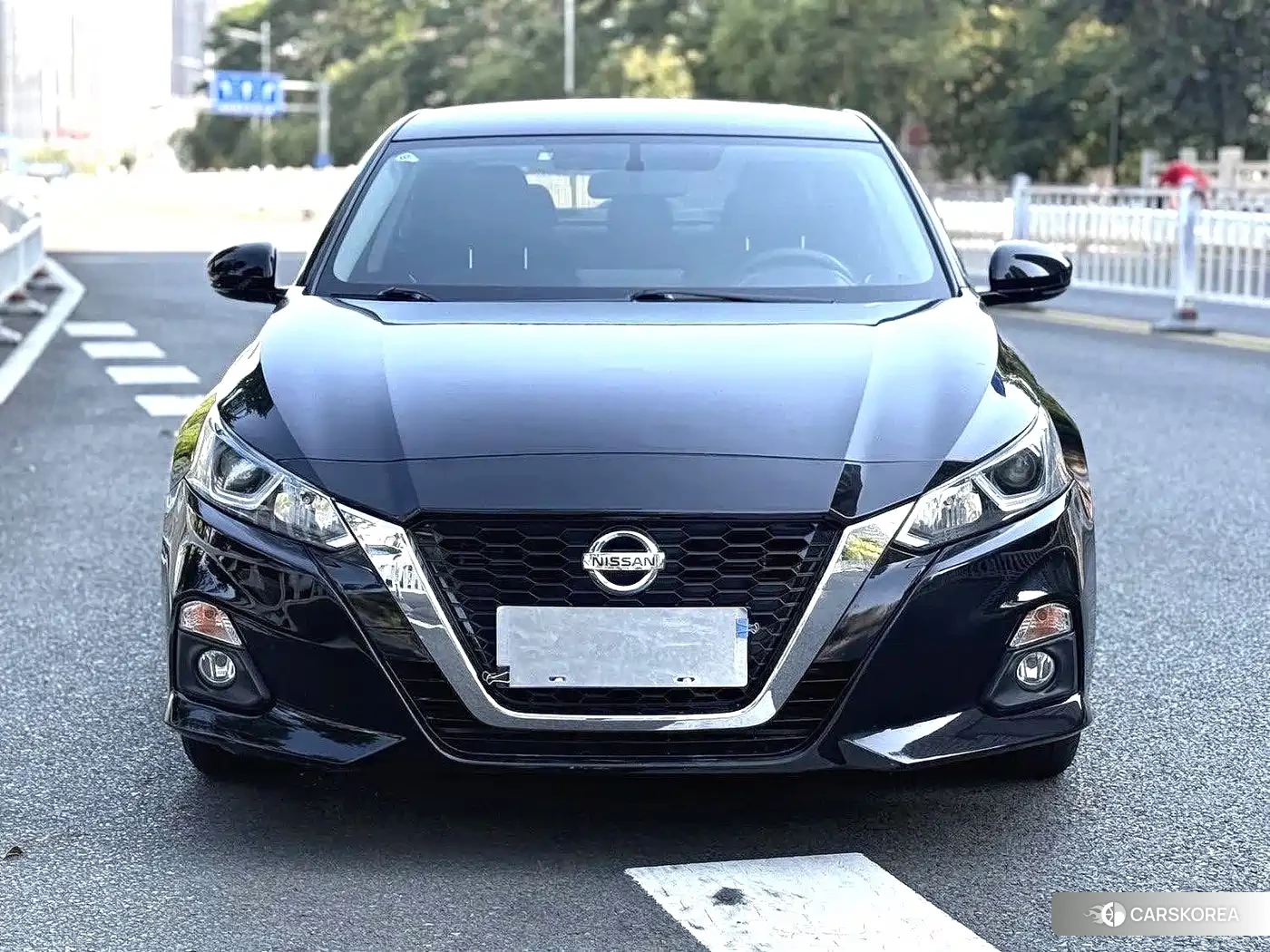 Nissan Altima 2022 Черный из Китая, фото 2