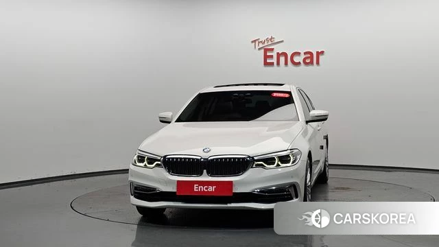 BMW 5 Series (G30) id 4417298 из Кореи 12