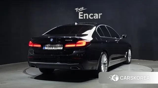 BMW 5 Series (G30) id 2895941 из Кореи 12