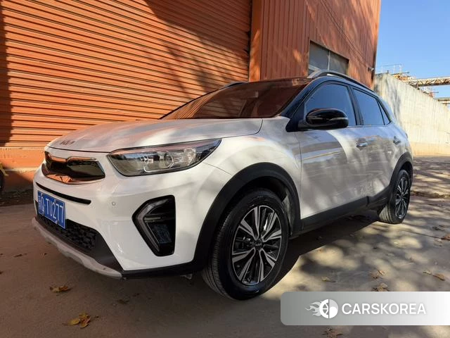 Kia Yi Ran 2022 Белый из Китая, фото 2
