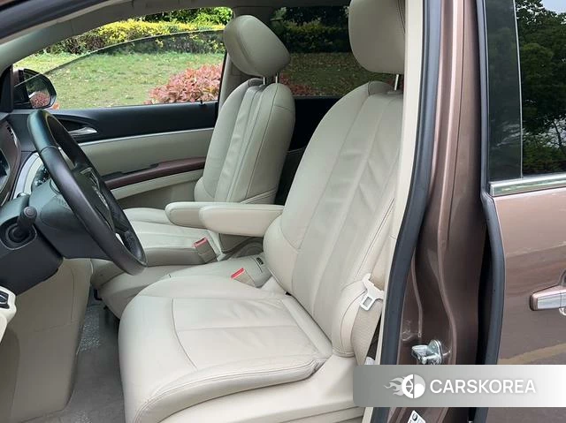 Buick GL8 id 4253931 из Китая 12