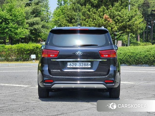 Kia The New Carnival id 4351347 из Кореи 12