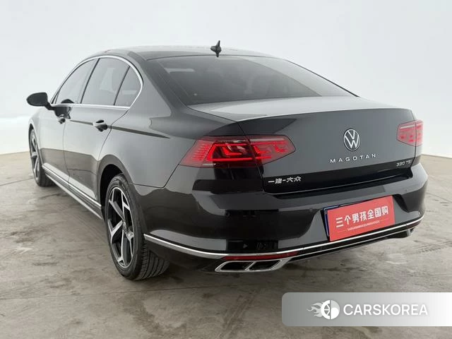 Volkswagen Magotan 2024 Черный из Китая, фото 2
