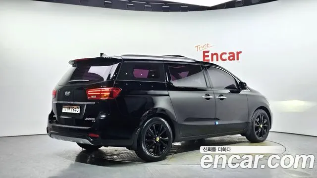 Kia The New Carnival id 2711148 из Кореи 12