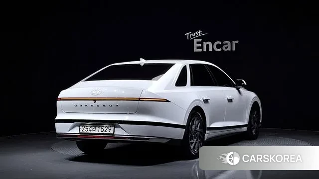 Hyundai Grandeur (GN7) id 3487596 из Кореи 12