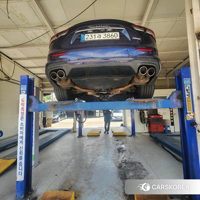 Maserati Ghibli 2018 Синий из Кореи, фото 2