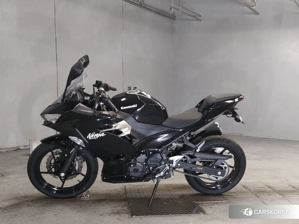 Проданный Kawasaki NINJA 400 2021 из Японии, фото 2