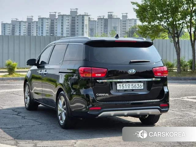 Kia The New Carnival id 3028771 из Кореи 11