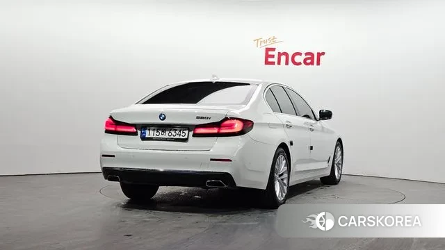 BMW 5 Series (G30) id 3497611 из Кореи 12