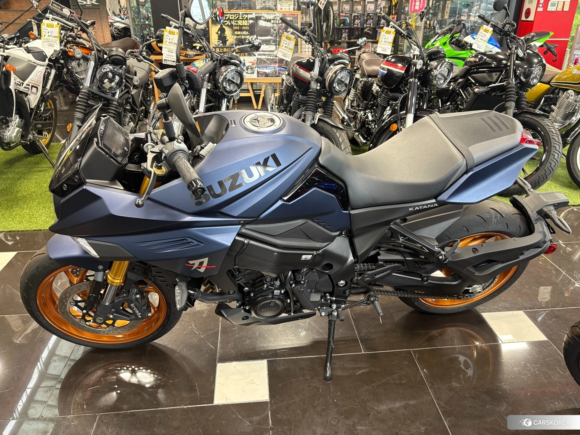 Suzuki GSX-S1000S Katana 2023 из Японии
