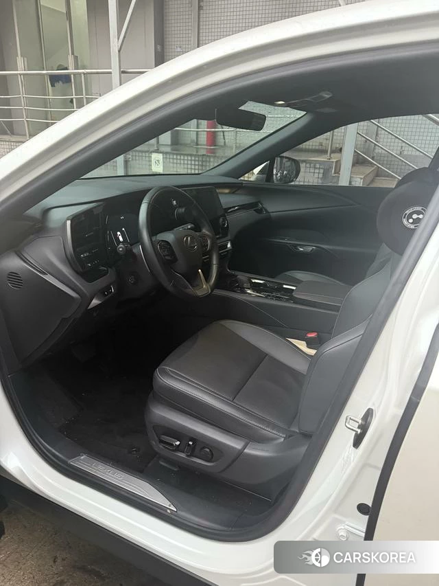 Lexus RX 2025 Белый из Китая, фото 2