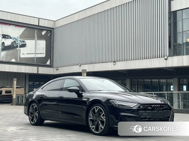 Audi A7L id 4274178 из Китая 9