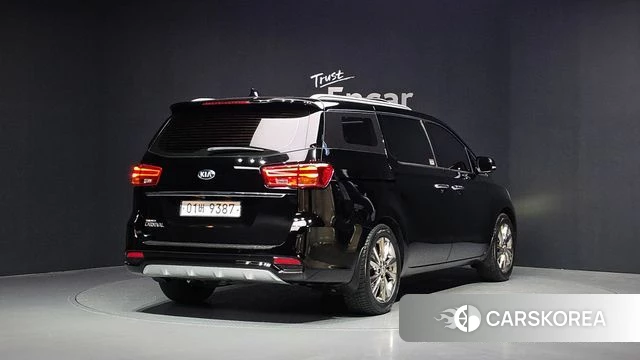 Kia The New Carnival id 4325959 из Кореи 12