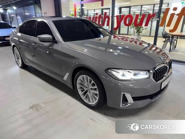 BMW 5 Series (G30) id 4534343 из Кореи 12