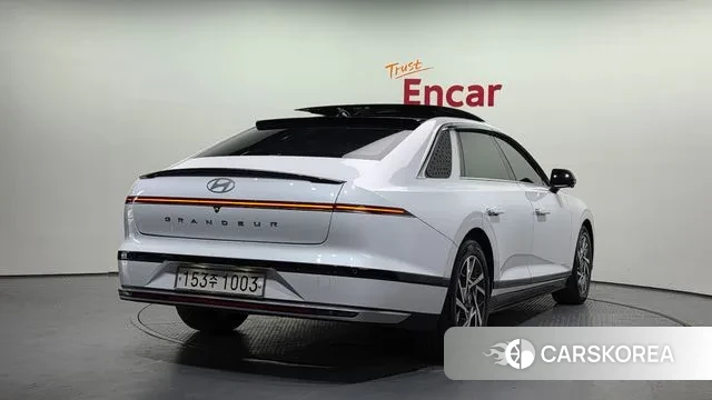 Hyundai Grandeur (GN7) id 3011431 из Кореи 12