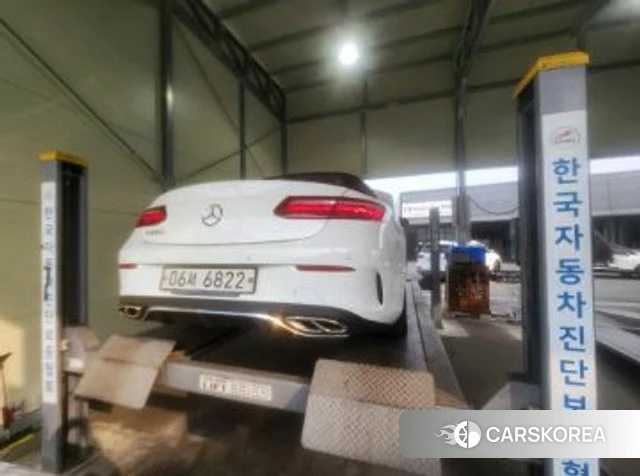 Mercedes-Benz E-Class W213 2018 Белый из Кореи, фото 2