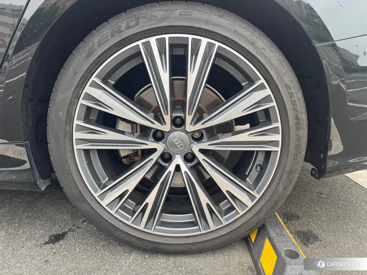 Audi A6L id 4601877 из Китая 12