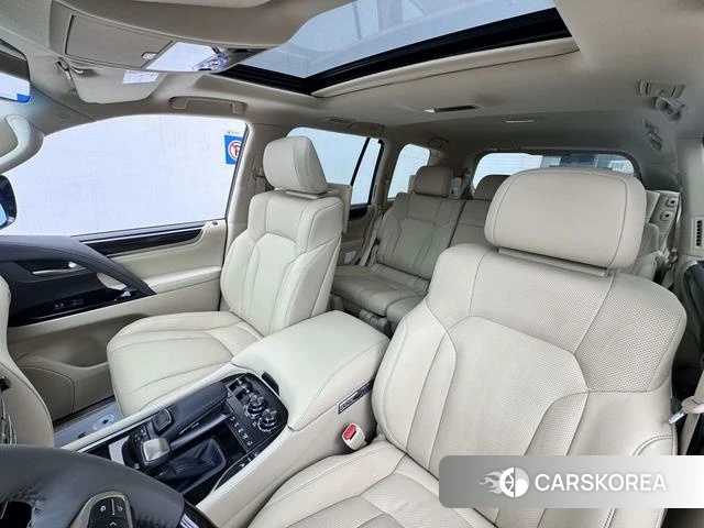 Lexus LX id 4276644 из Китая 12