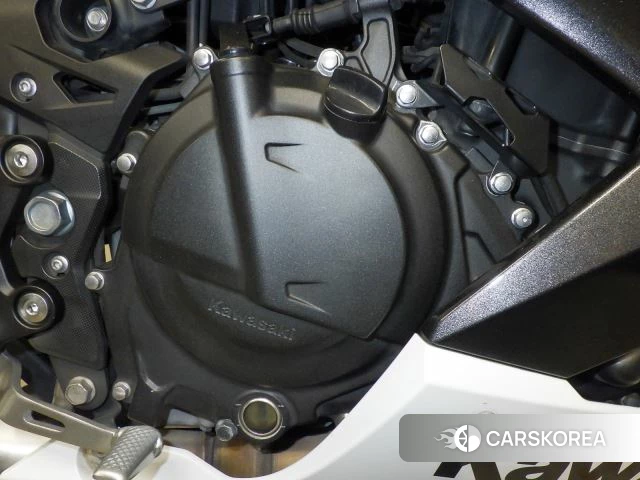Engine photo