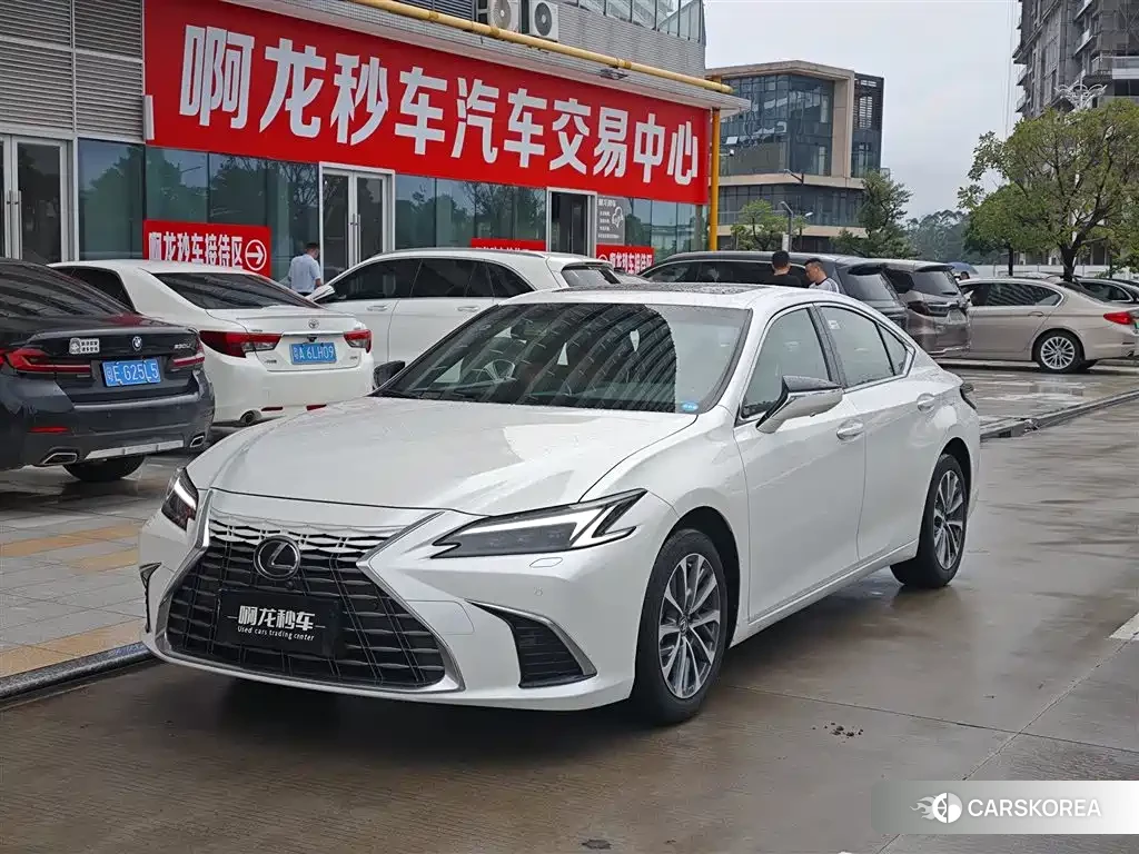 Lexus ES 2025 Белый из Китая, фото 2