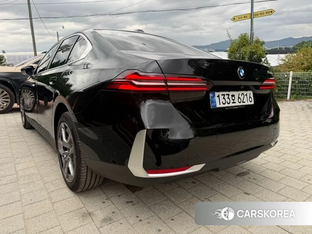 BMW 5 Series (G60) id 4607313 из Кореи 7