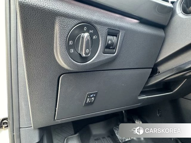 Volkswagen Bora id 4257564 из Китая 12