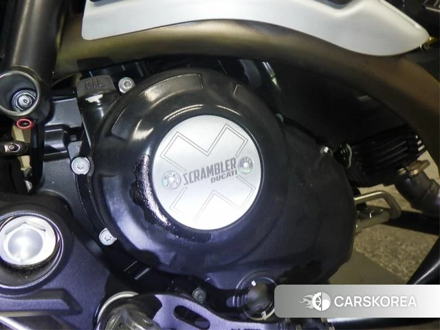 Engine photo