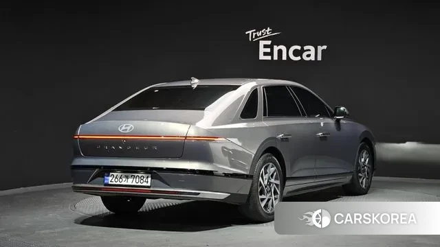 Hyundai Grandeur (GN7) id 3554791 из Кореи 12