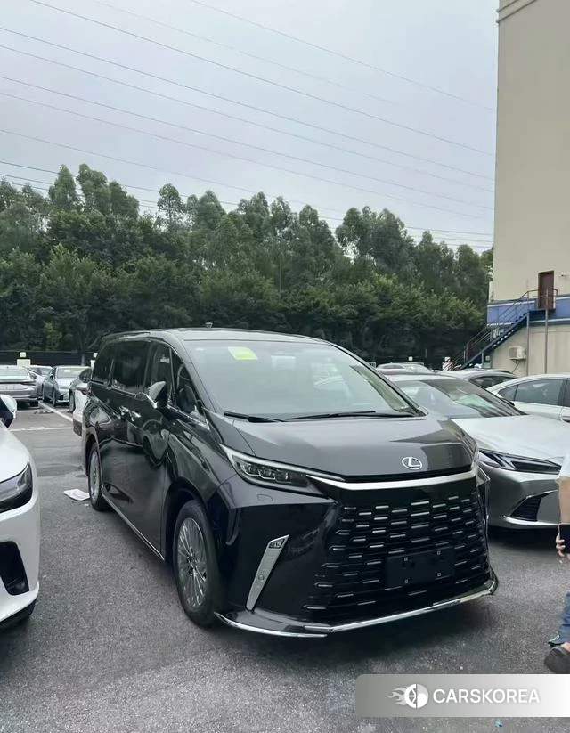 Lexus LM 2024 Черный из Китая, фото 4